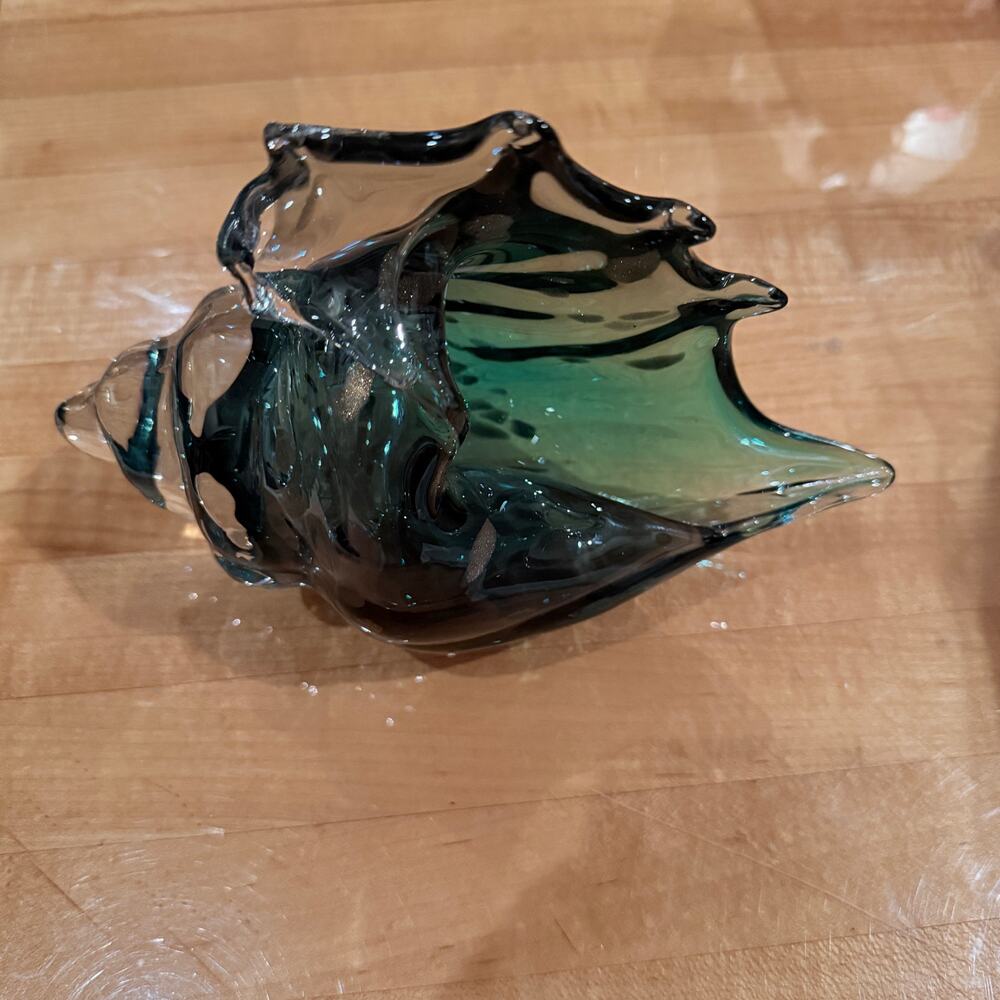Hand blown Glass Seashell teal green with gold accents New - Picture 2 of 7